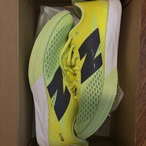 New Balance FuelCell Flite-D track spikes
